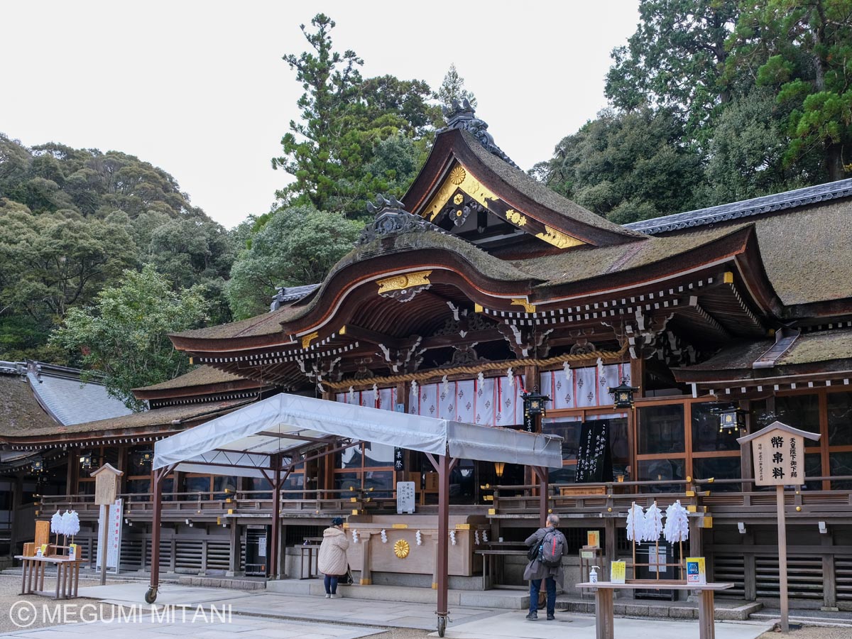 大神神社拝殿(c)Megumi Mitani