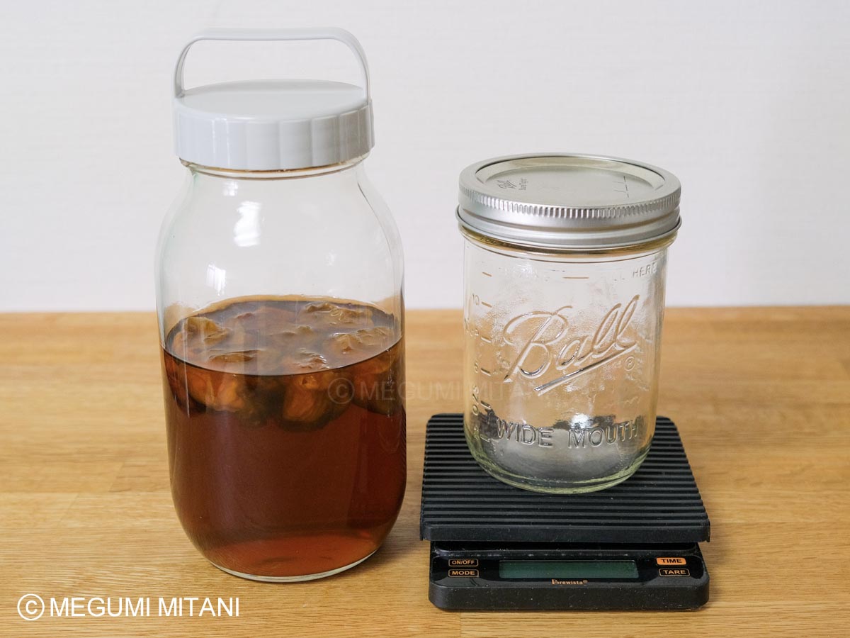 南高梅シロップの梅で梅酵母を起こす(c)Megumi Mitani