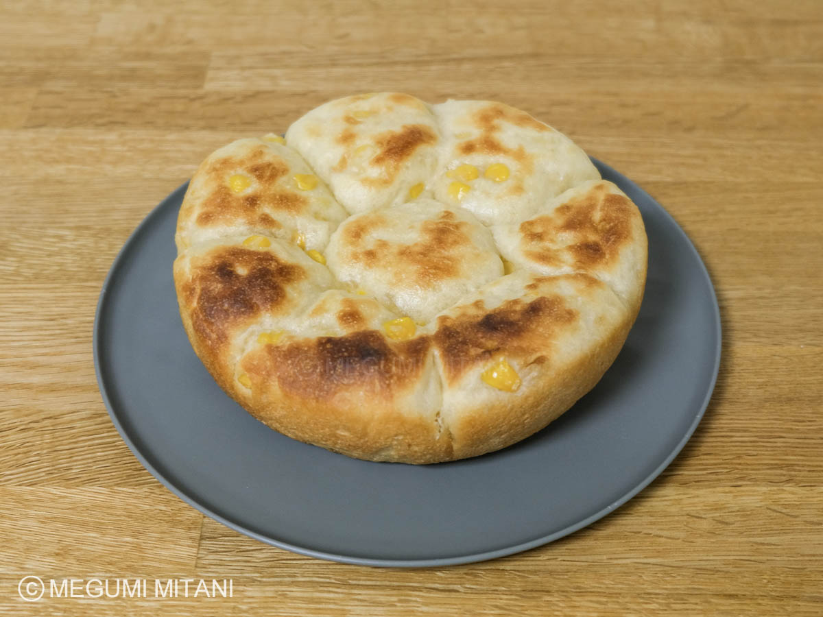 クッキングプロV3でパン作り完成(c)Megumi Mitani